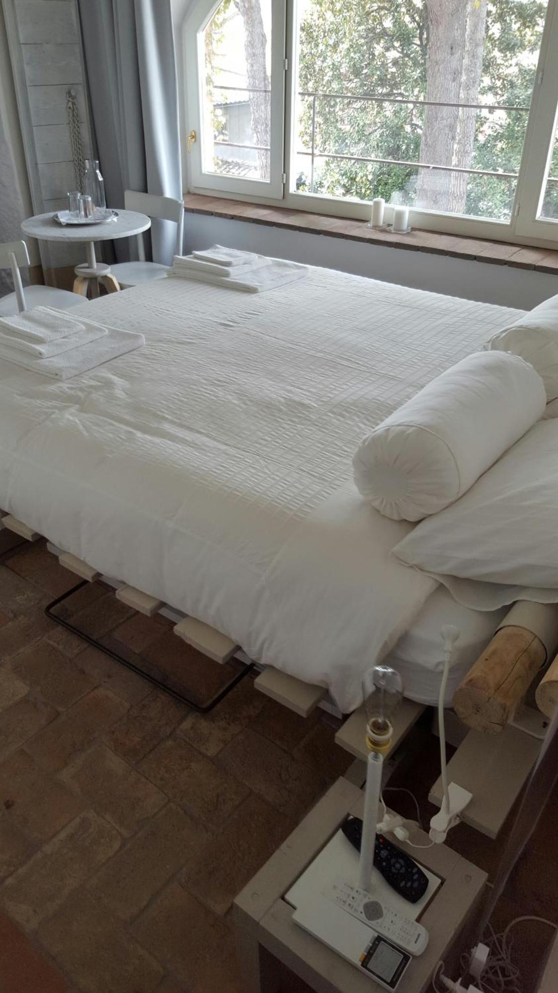 B&B A Piazza Del Gesu ヴィテルボ エクステリア 写真