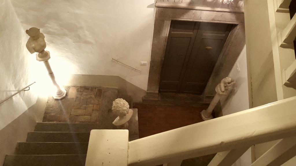 B&B A Piazza Del Gesu ヴィテルボ エクステリア 写真