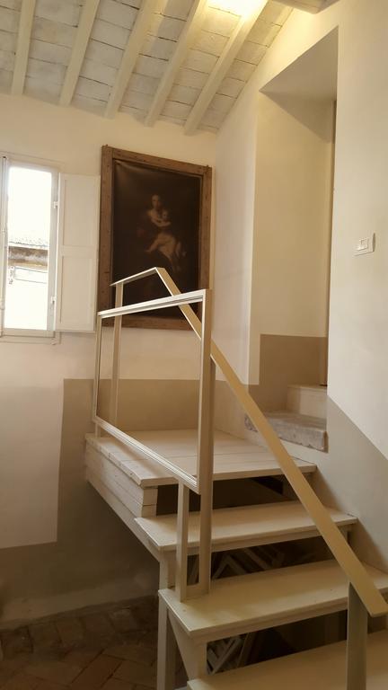 B&B A Piazza Del Gesu ヴィテルボ エクステリア 写真