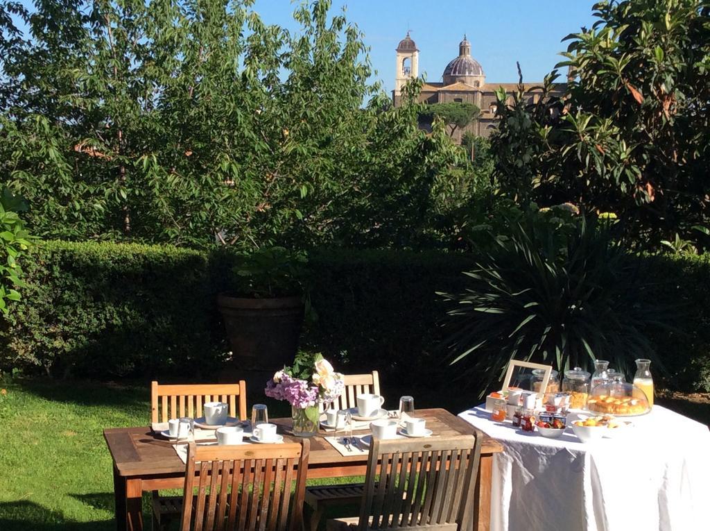 B&B A Piazza Del Gesu ヴィテルボ エクステリア 写真
