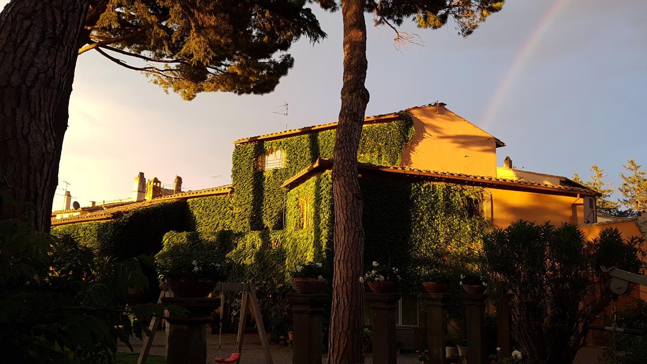 B&B A Piazza Del Gesu ヴィテルボ エクステリア 写真