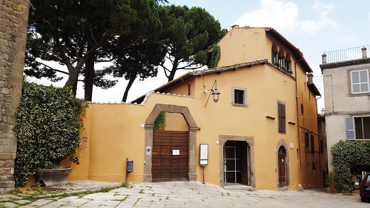 B&B A Piazza Del Gesu ヴィテルボ エクステリア 写真